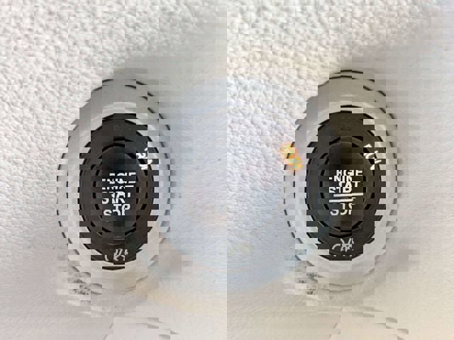 Used 2023 Chrysler Pacifica Limited image 32