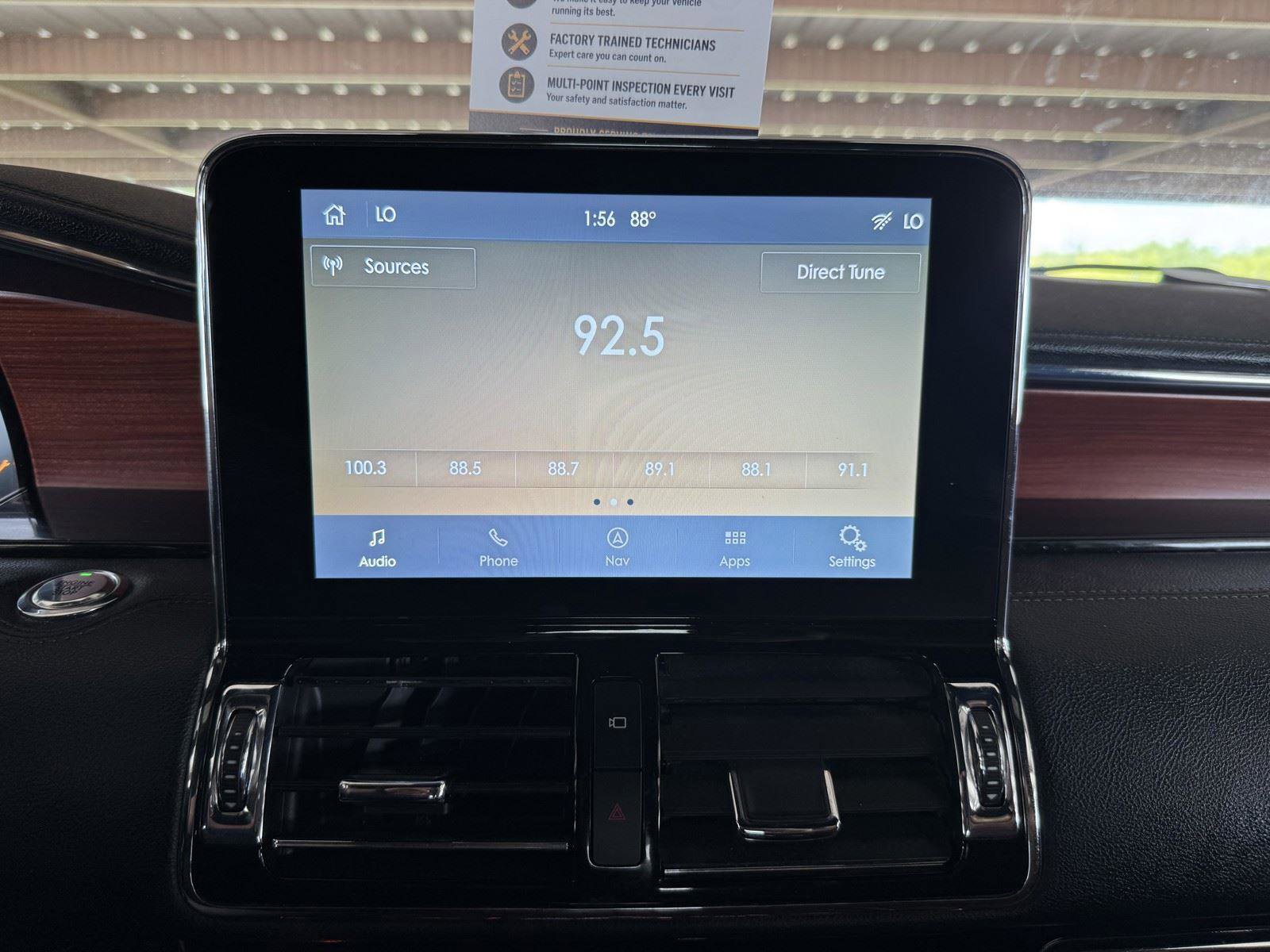 Used 2021 Lincoln Navigator Reserve w/ Luxury Package AWD/4WD image 17