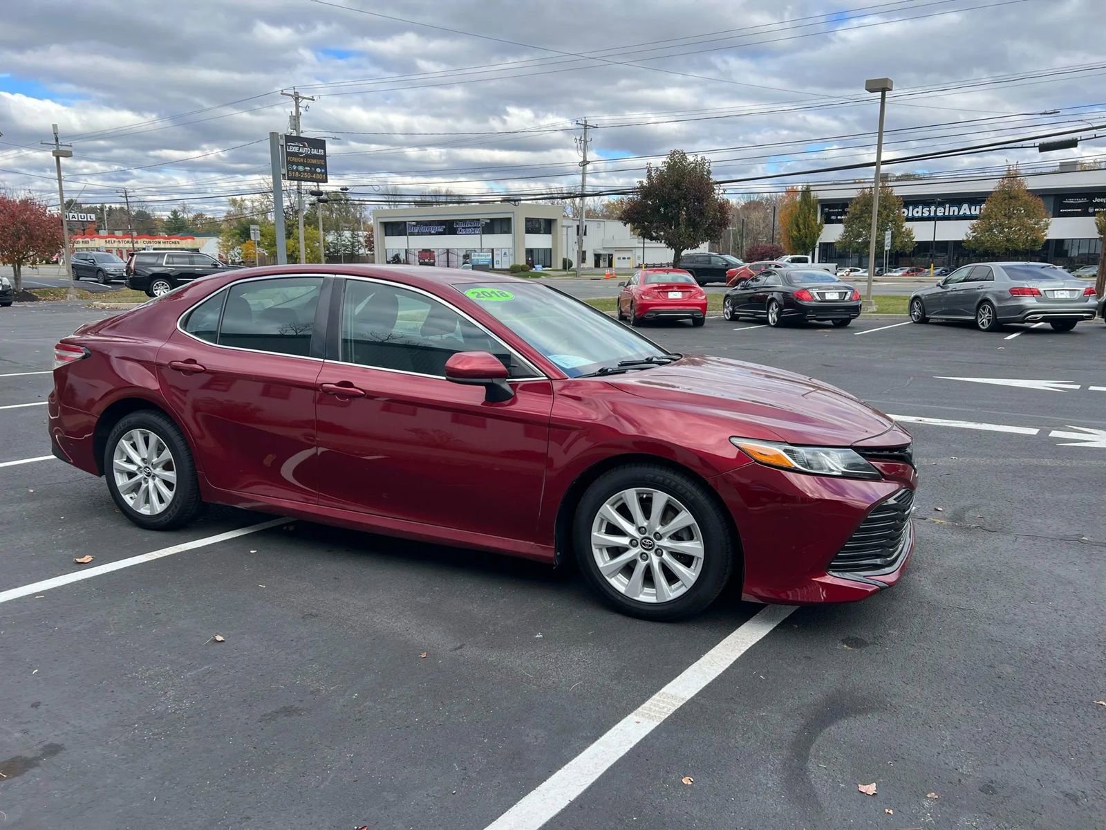 Used 2018 Toyota Camry LE image 8