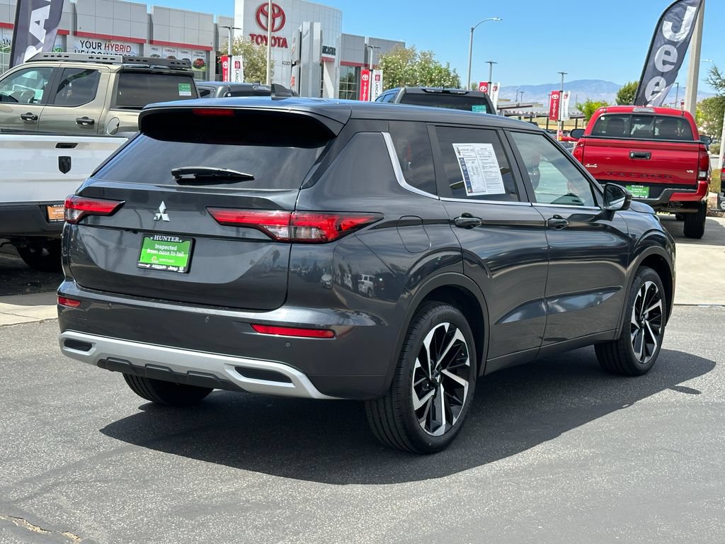 Used 2024 Mitsubishi Outlander SE AWD/4WD image 9