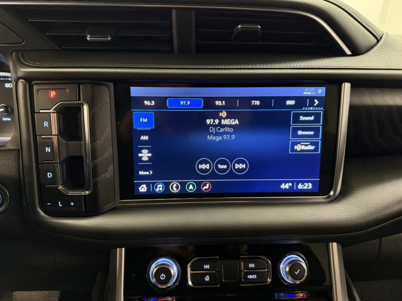 Used 2021 GMC Yukon XL Denali image 23