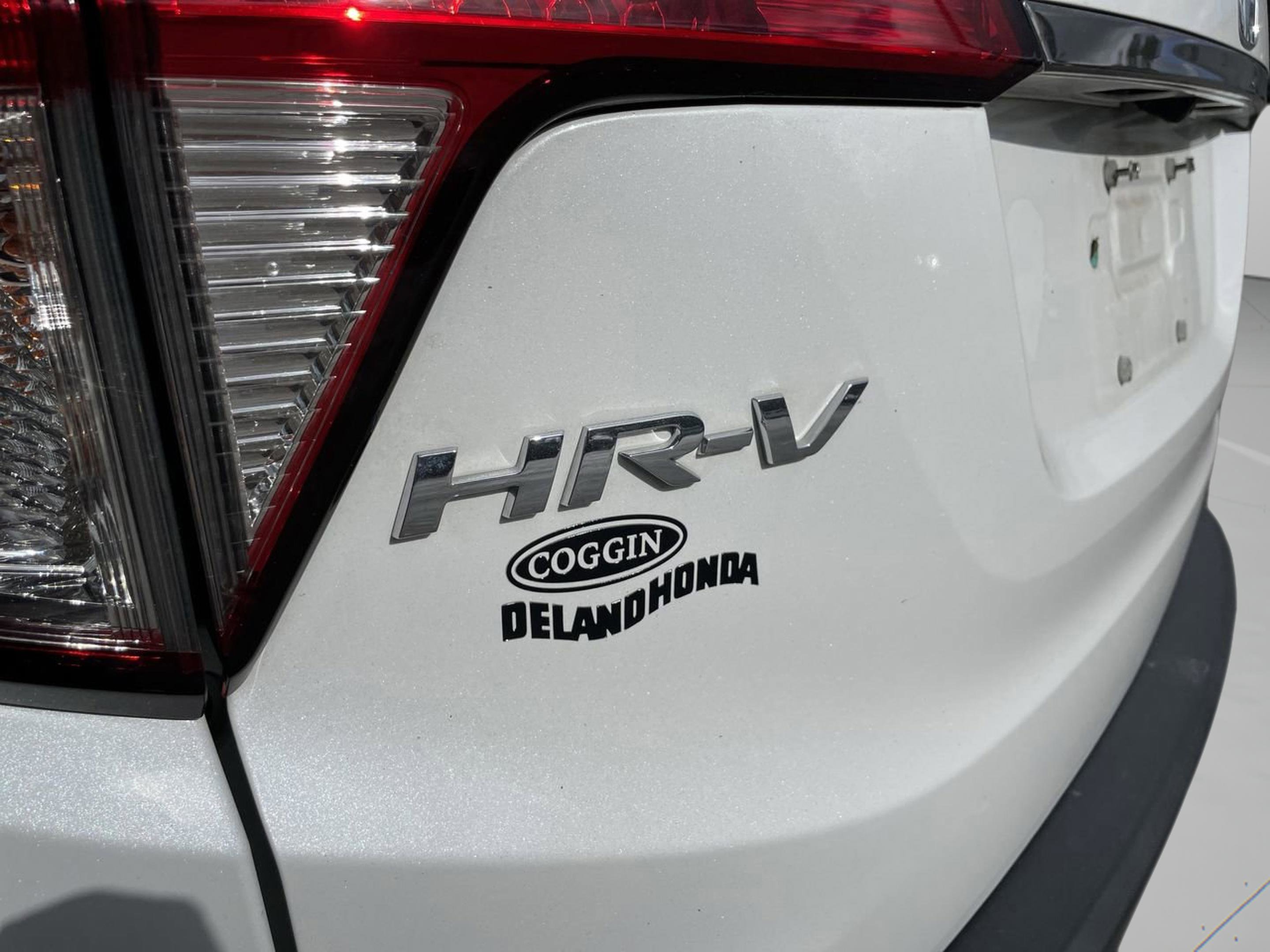 Used 2022 Honda HR-V LX image 27