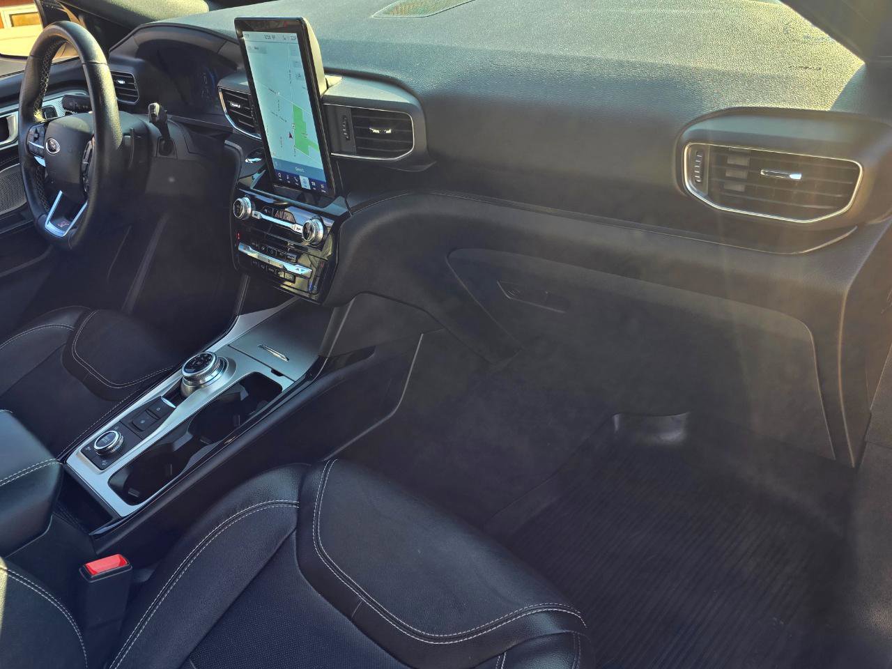 Used 2022 Ford Explorer ST w/ ST Street Pack image 27