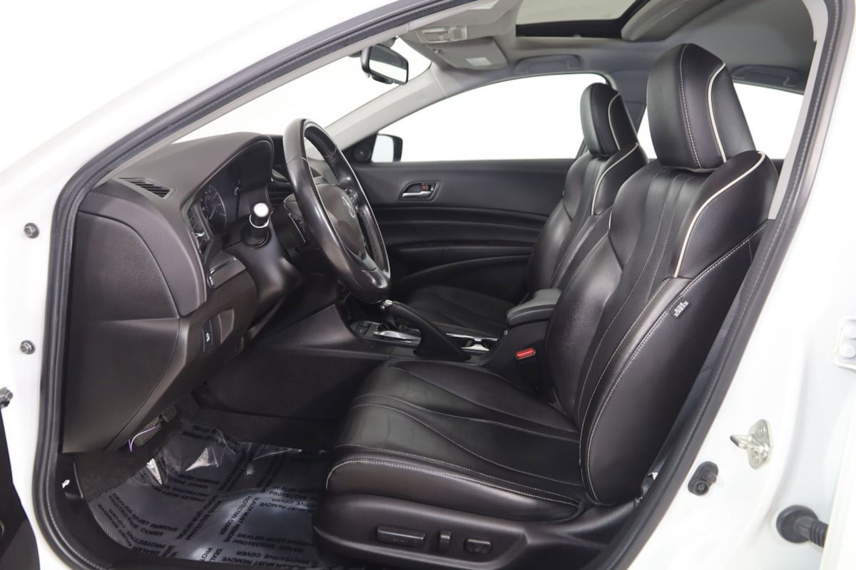 Used 2019 Acura ILX FWD image 11