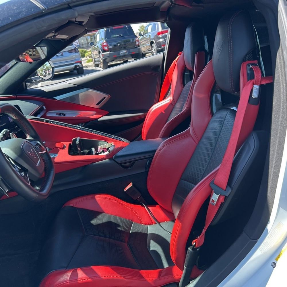 Used 2021 Chevrolet Corvette Stingray Preferred Cpe w/ Z51 Performance Package RWD image 7