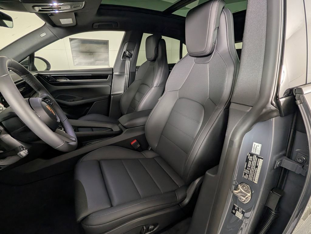 New 2026 Porsche Macan Electric image 6