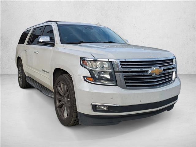 Used 2019 Chevrolet Suburban Premier image 3
