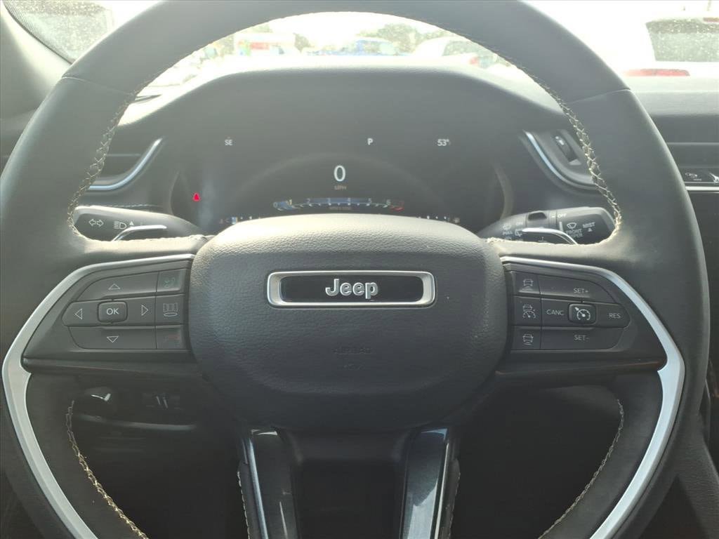 Used 2023 Jeep Grand Cherokee L Laredo RWD image 30