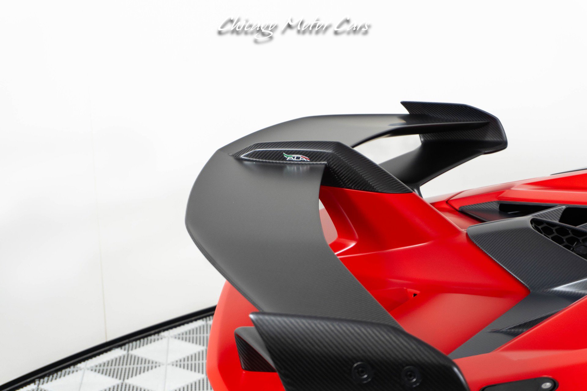 Used 2019 Lamborghini Aventador SVJ AWD/4WD image 15