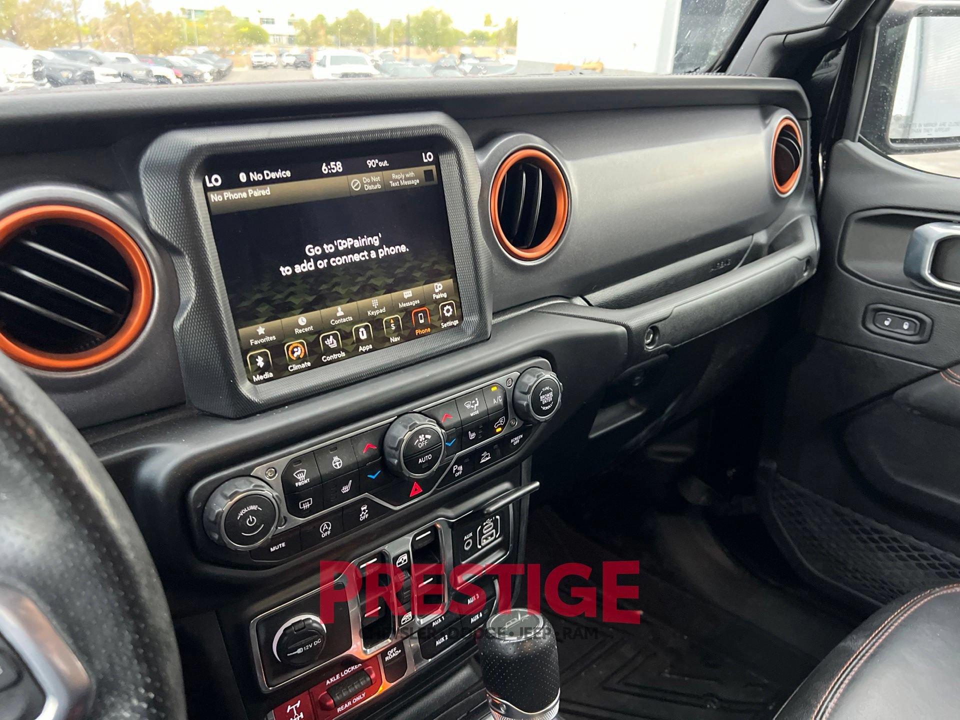 Used 2021 Jeep Gladiator Mojave AWD/4WD image 35