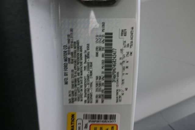 Used 2016 Ford Fusion SE FWD image 47