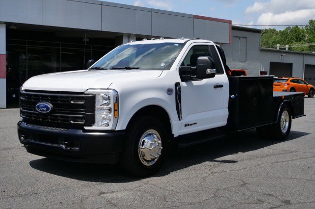 Used 2024 Ford F350 XL RWD image 6