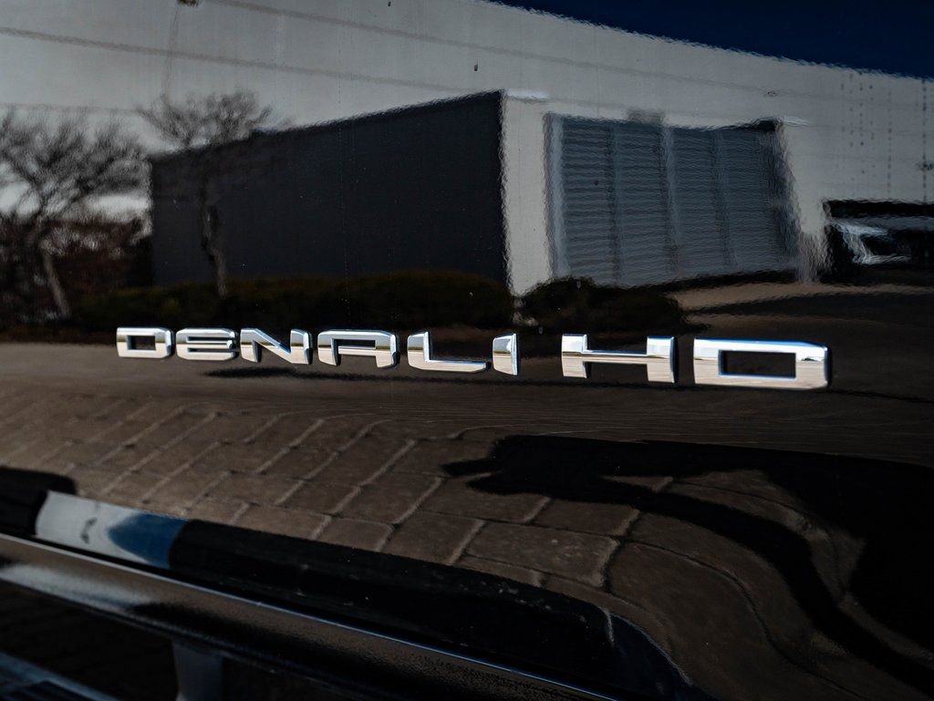 Used 2025 GMC Sierra 3500 Denali w/ Denali Reserve Package image 21