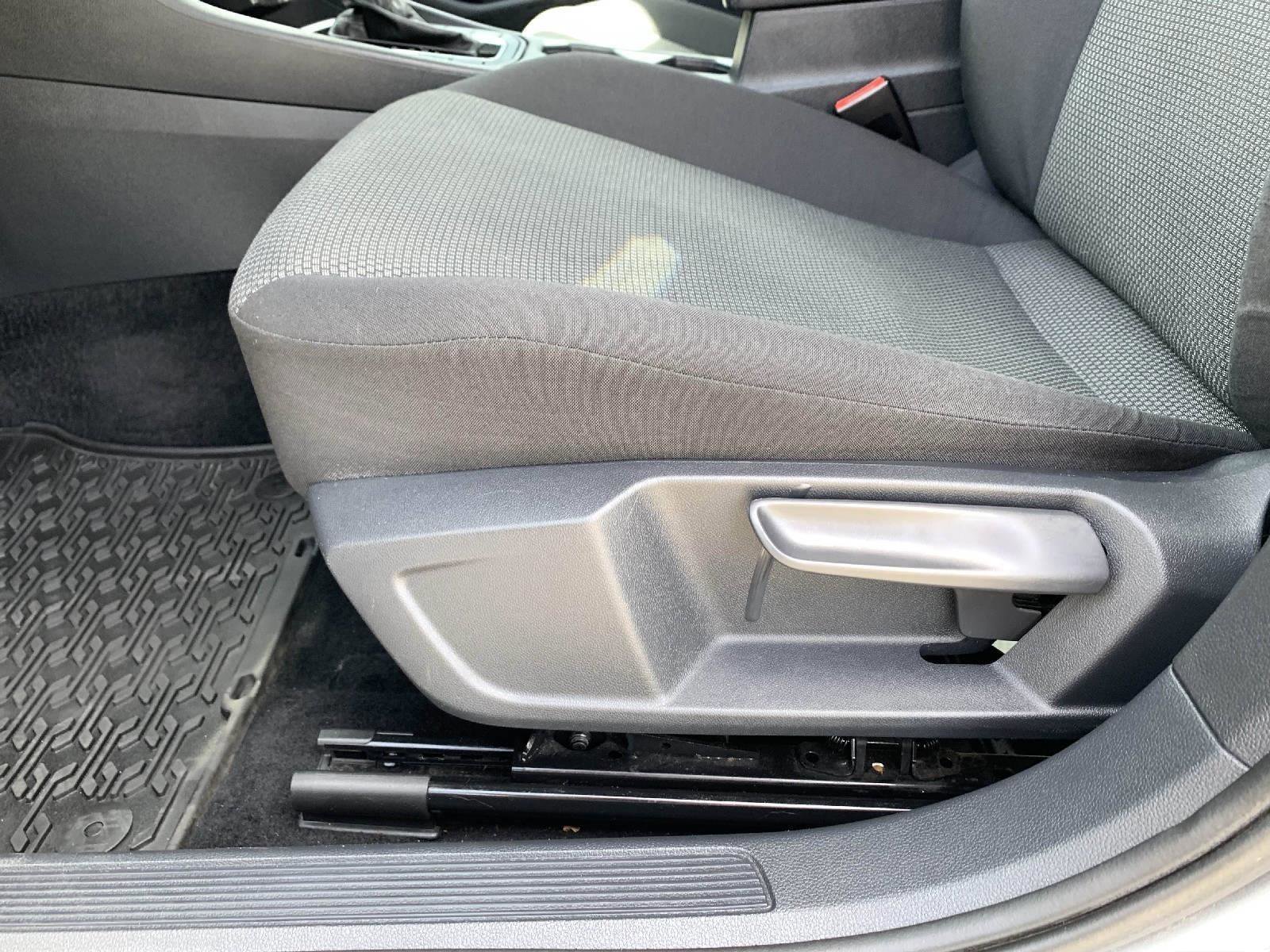 Used 2019 Volkswagen Jetta S w/ Driver Assistance Package FWD image 34