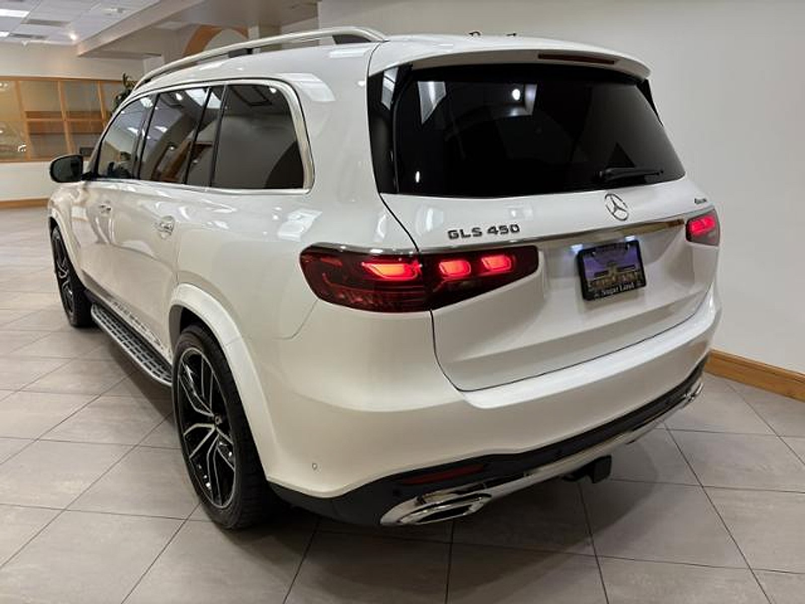 New 2026 Mercedes-Benz GLS 450 4MATIC image 3
