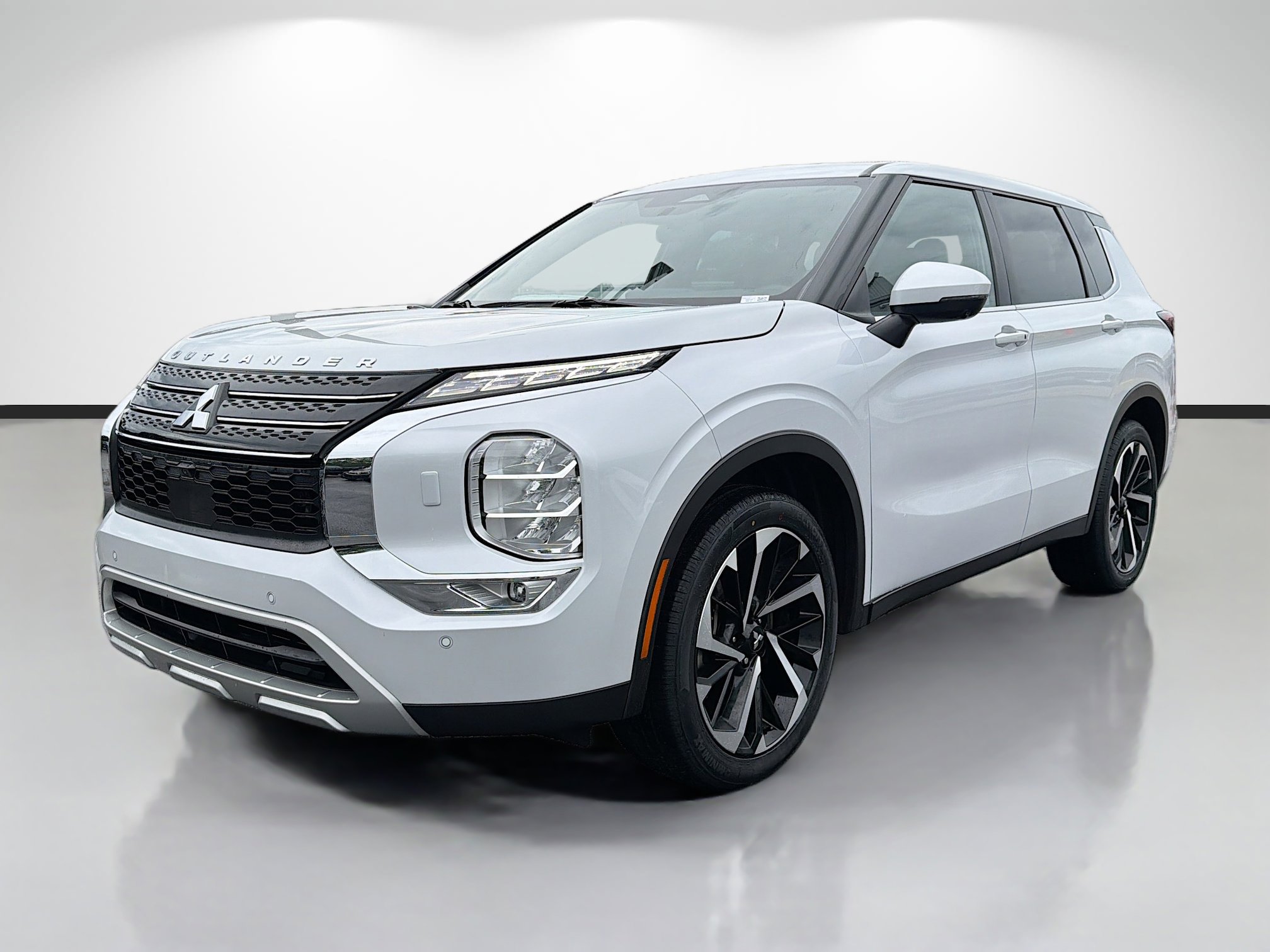 Used 2022 Mitsubishi Outlander SE AWD/4WD image 7