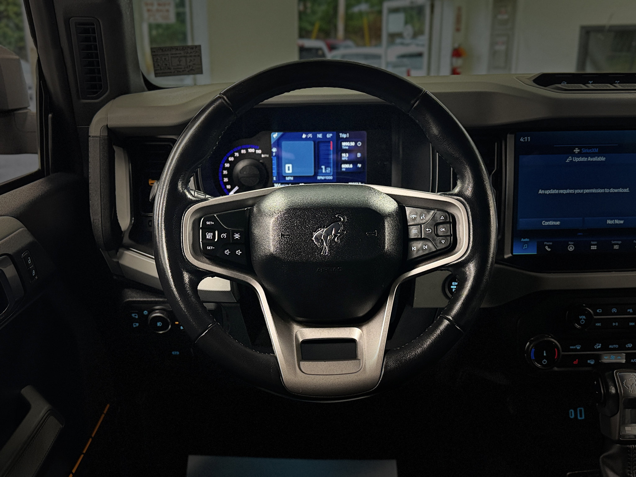 Used 2022 Ford Bronco Badlands w/ Sasquatch Package AWD/4WD image 14