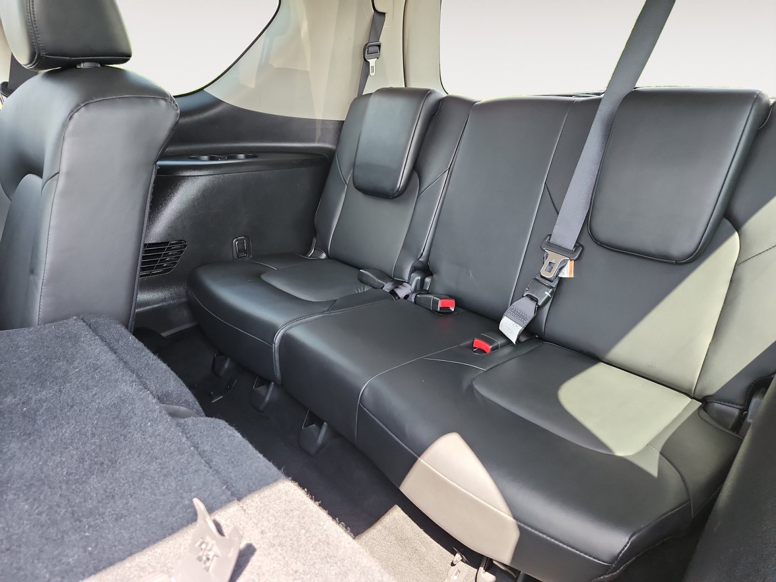 Used 2022 Nissan Armada SV AWD/4WD image 15