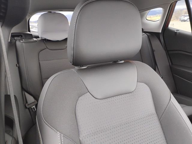 Used 2024 Chevrolet Trax LT w/ LT Convenience Package image 15