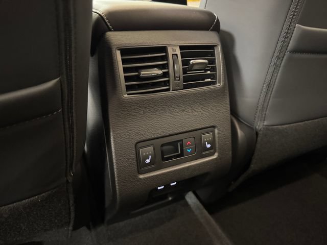 New 2026 Mitsubishi Outlander SEL Black Edition FWD image 25