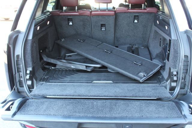 Used 2024 Land Rover Range Rover SE image 25