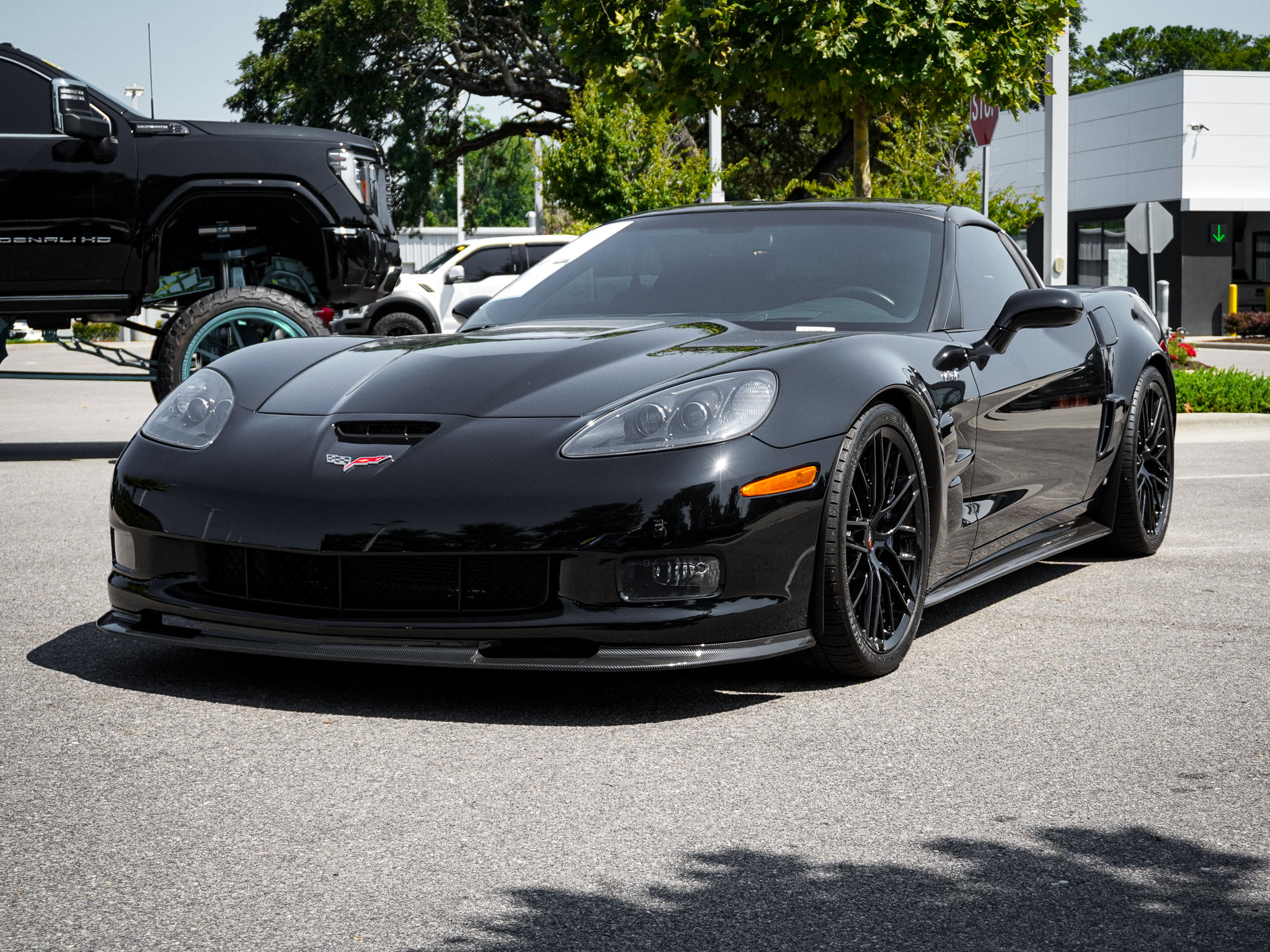 Used 2009 Chevrolet Corvette ZR1 w/ Preferred Equipment Group RWD image 5