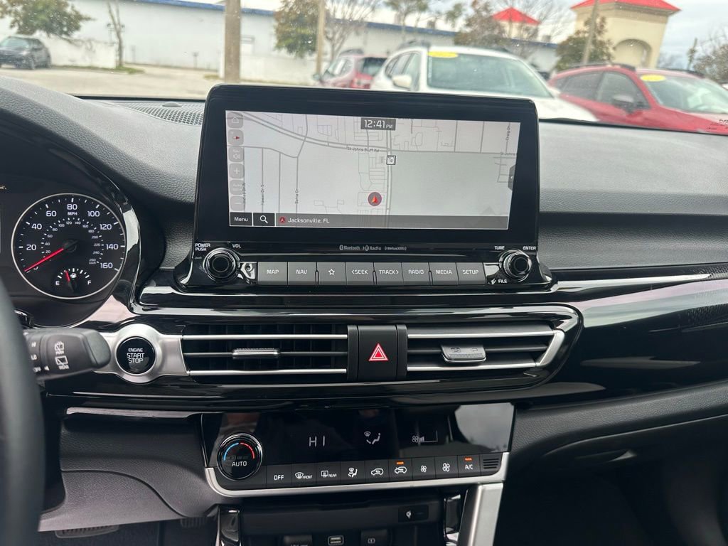 Used 2023 Kia Seltos EX image 28