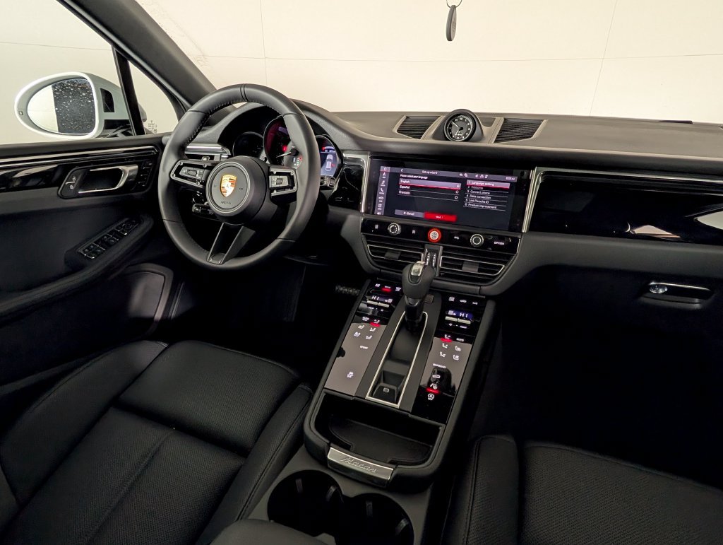 New 2026 Porsche Macan AWD/4WD image 22