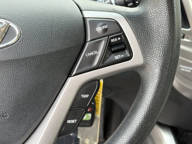 Used 2013 Hyundai Veloster FWD image 24