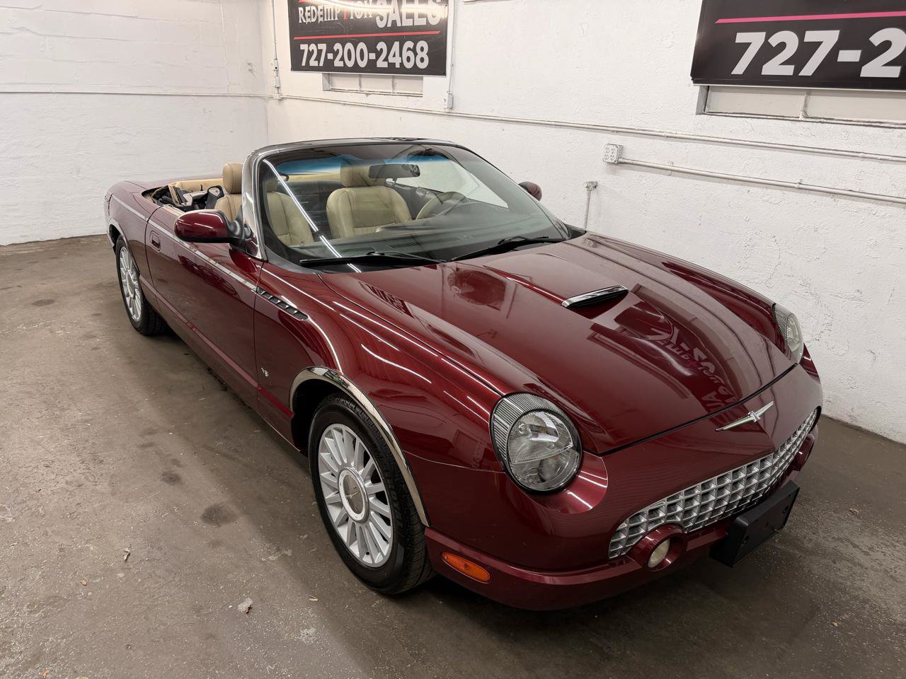 Used 2004 Ford Thunderbird RWD image 28