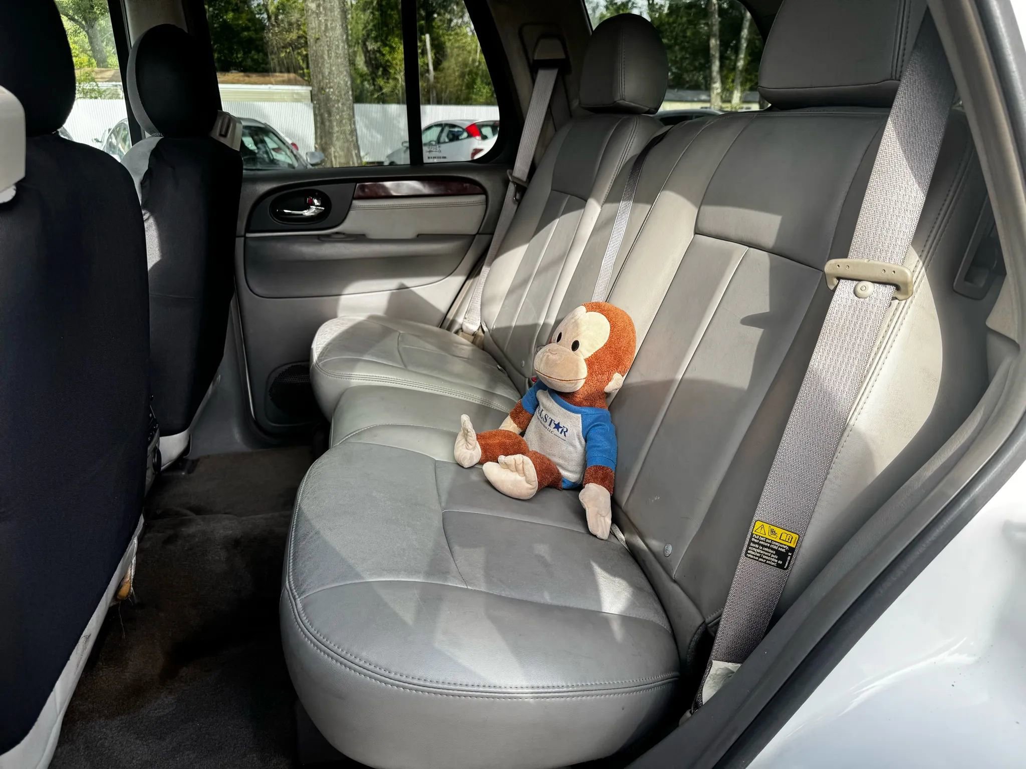 Used 2006 GMC Envoy SLT image 12