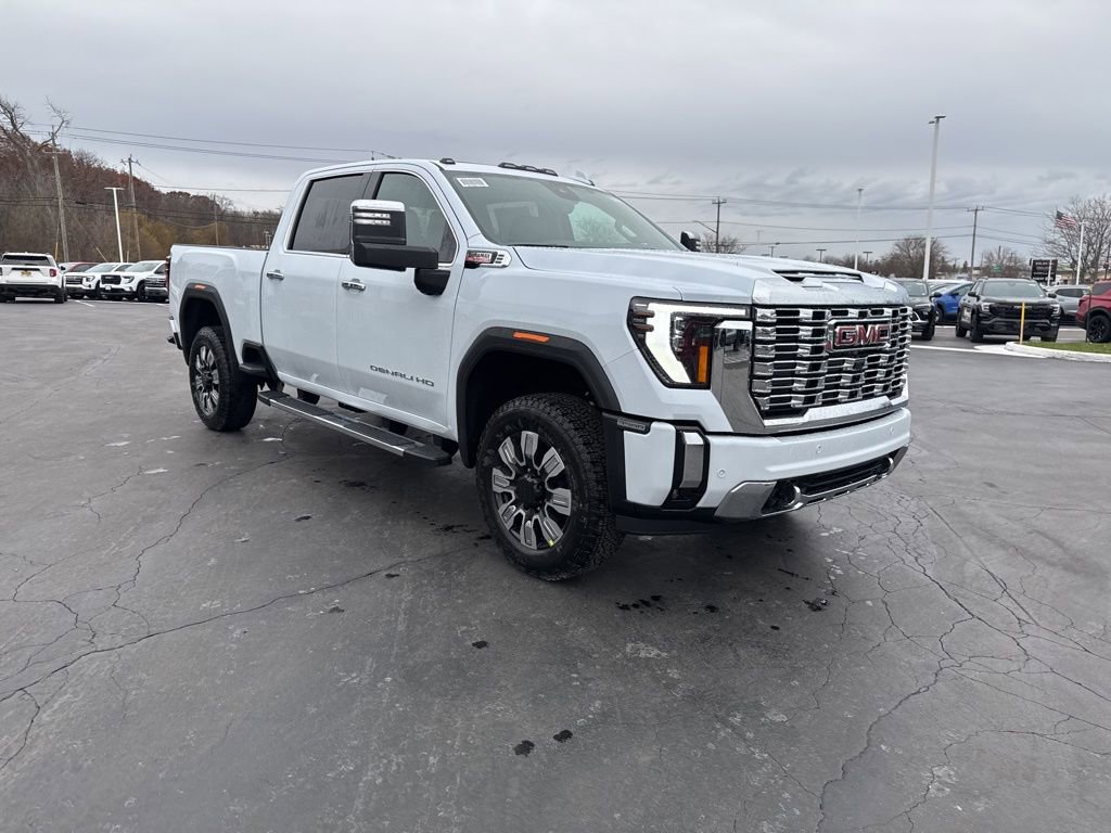 New 2026 GMC Sierra 3500 Denali w/ Denali Reserve Package image 4