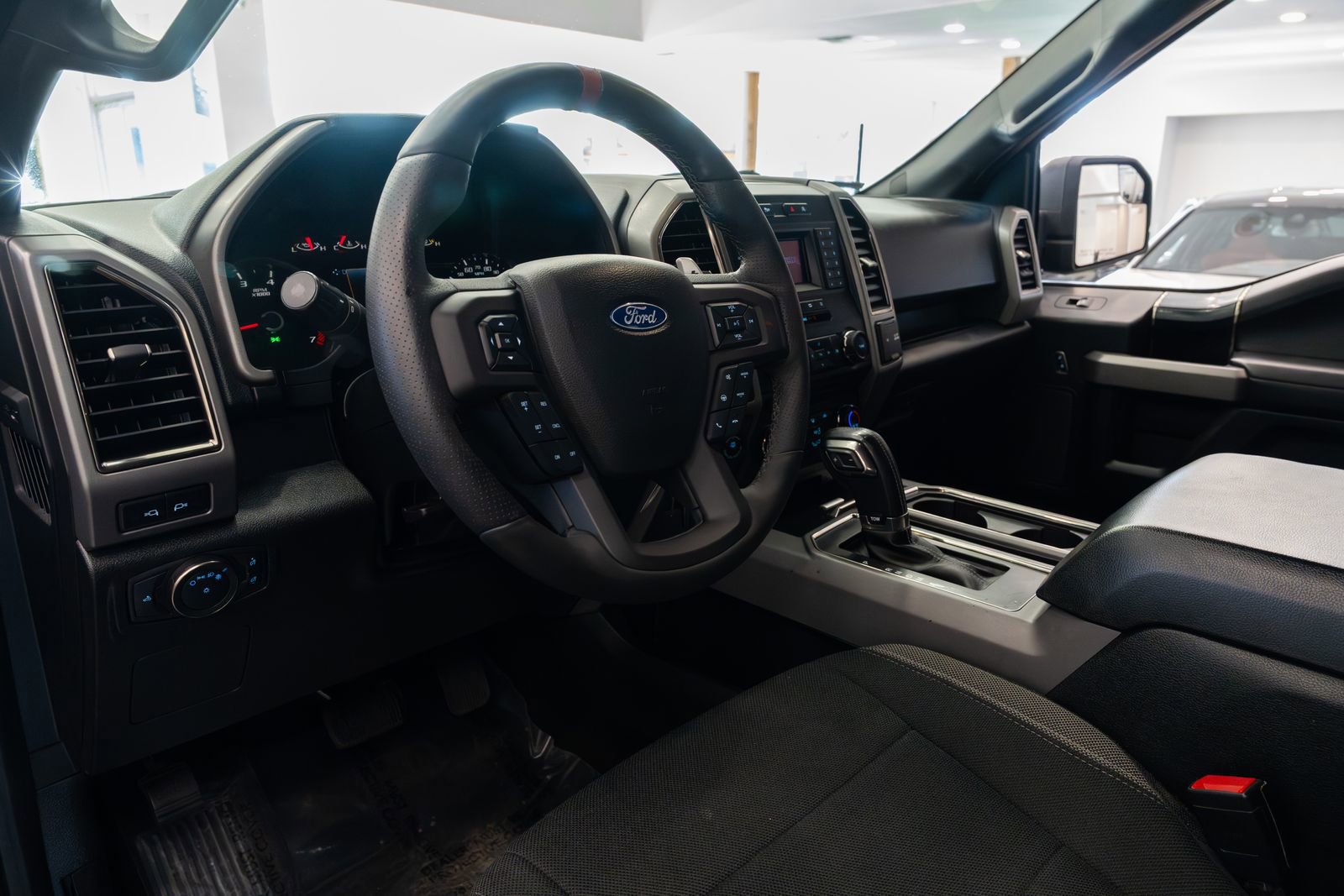 Used 2018 Ford F150 Raptor AWD/4WD image 17