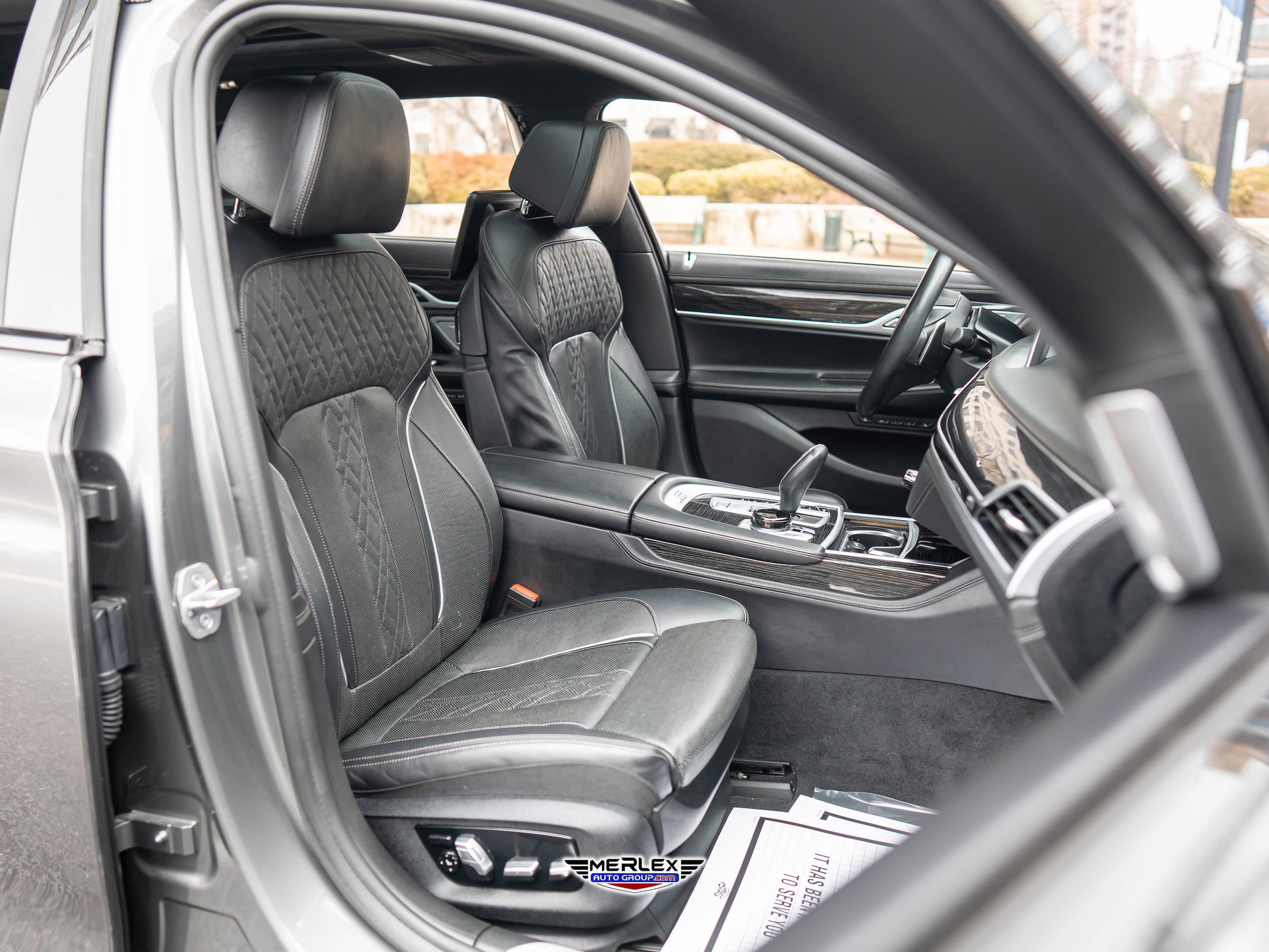 Used 2019 BMW 750i xDrive image 17