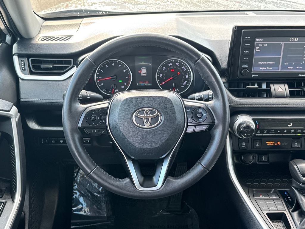 Used 2021 Toyota RAV4 XLE image 14