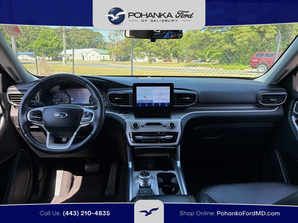 Certified 2022 Ford Explorer XLT w/ Equipment Group 202A AWD/4WD image 8