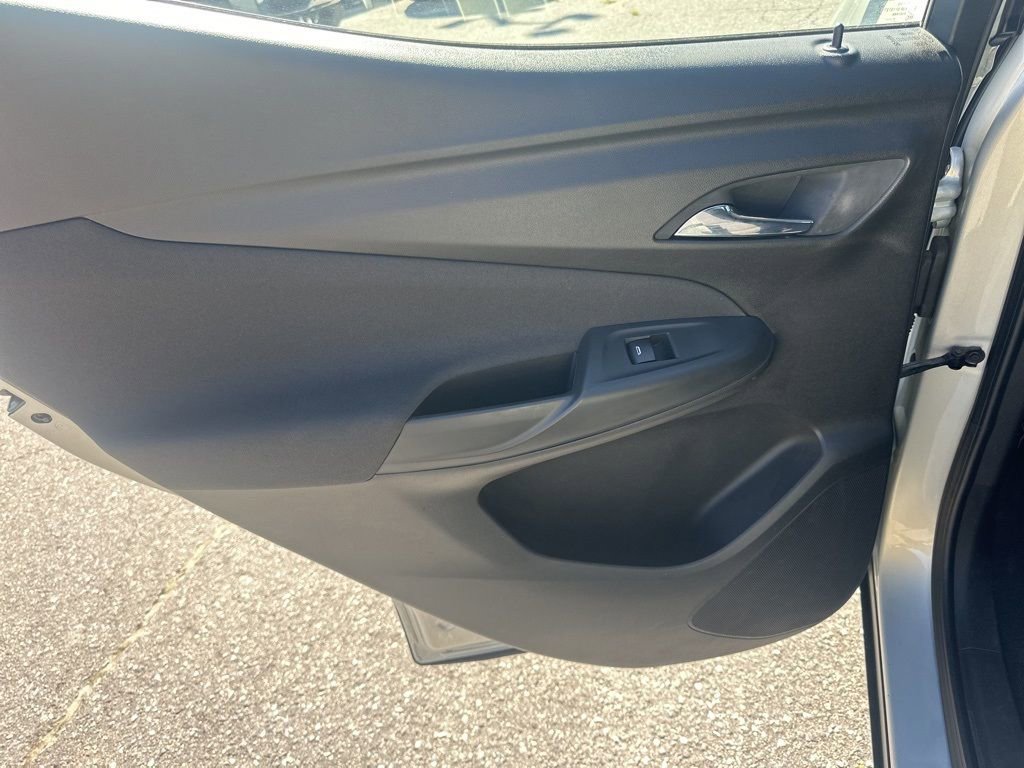 Used 2022 Chevrolet Bolt EUV LT image 24