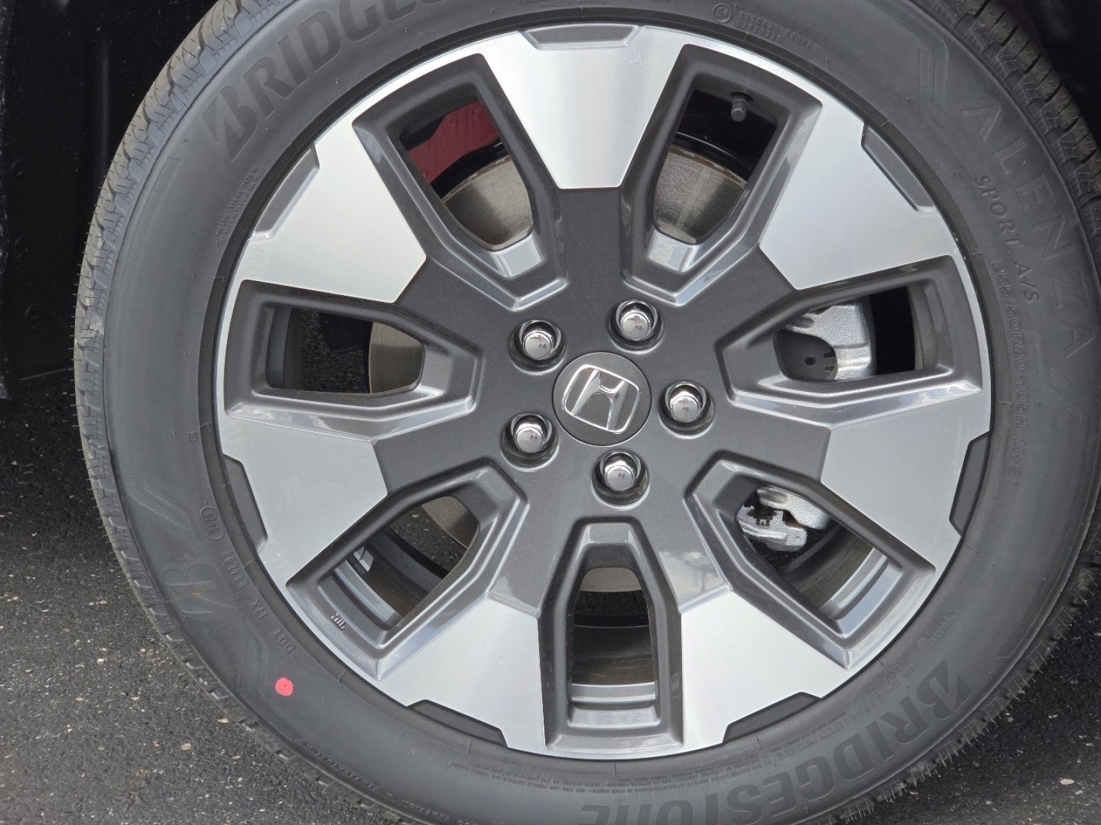 New 2026 Honda Pilot Touring image 12