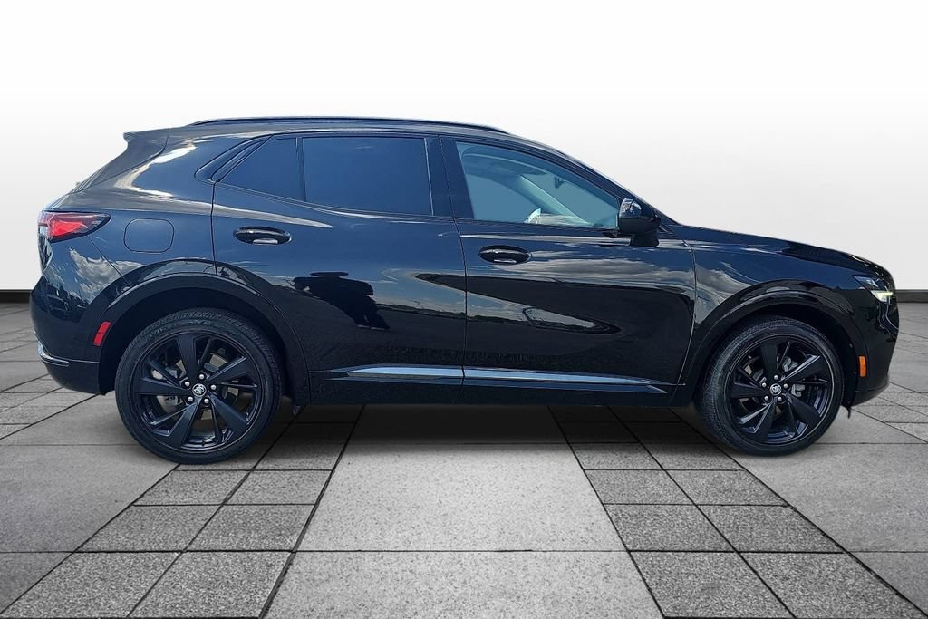 Used 2023 Buick Envision Essence w/ Sport Touring Package FWD image 4