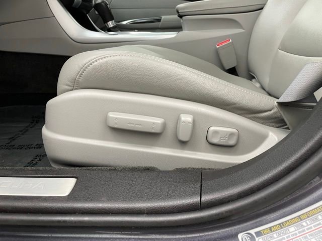 Used 2018 Acura TLX image 9