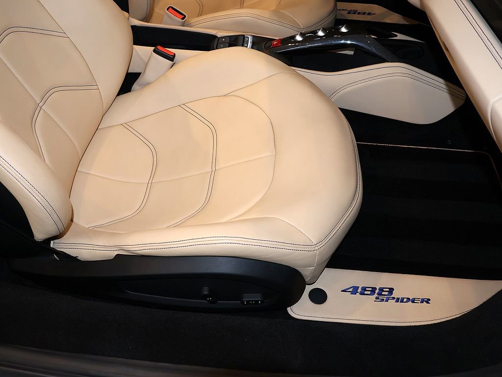 Certified 2017 Ferrari 488 Spider RWD image 27