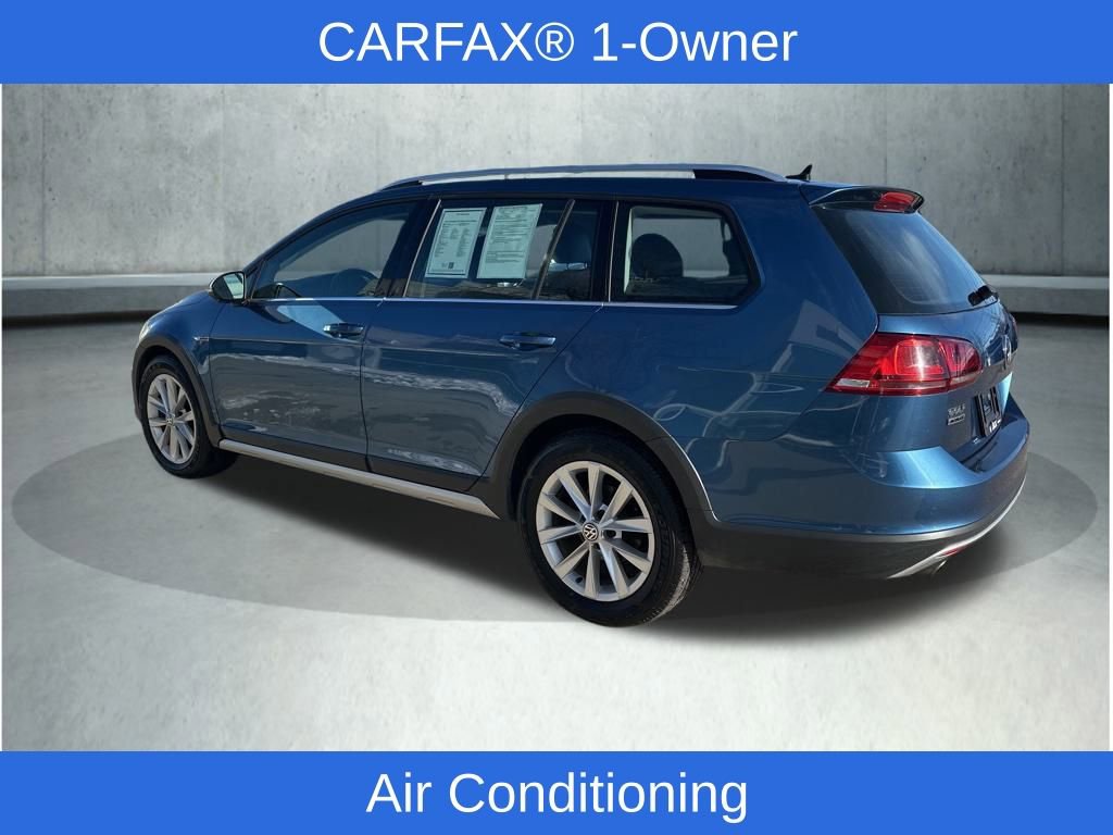 Used 2017 Volkswagen Golf Alltrack S image 6