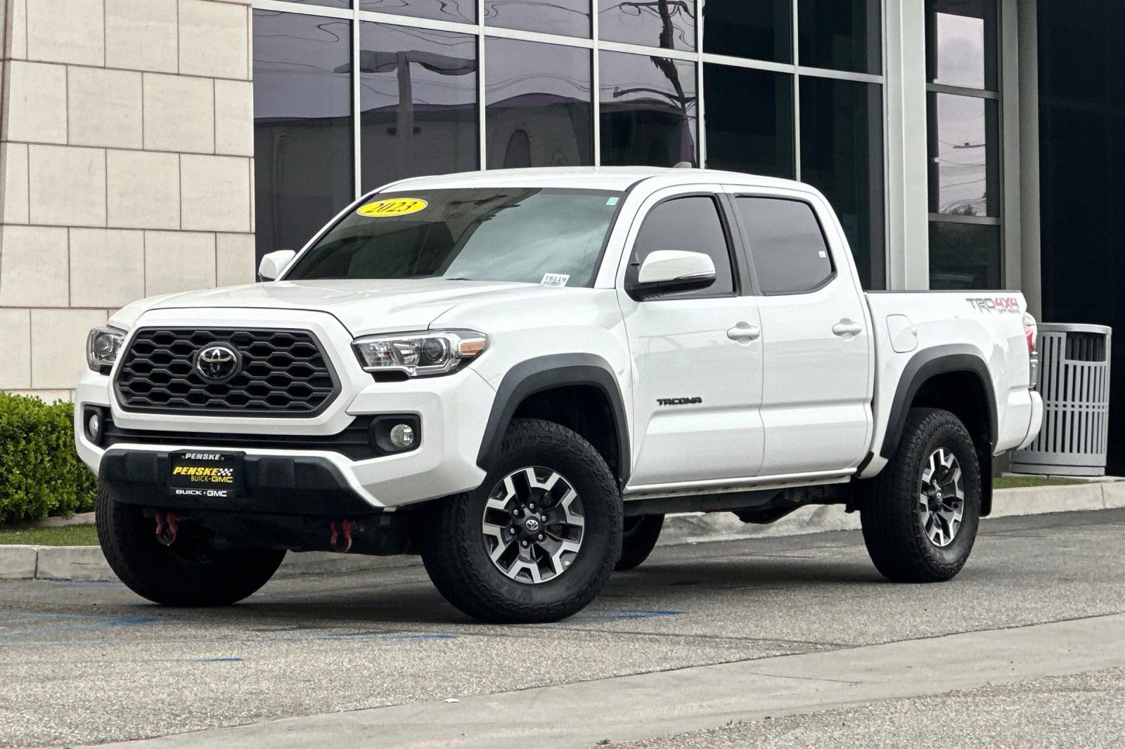 Used 2023 Toyota Tacoma TRD Off-Road image 8
