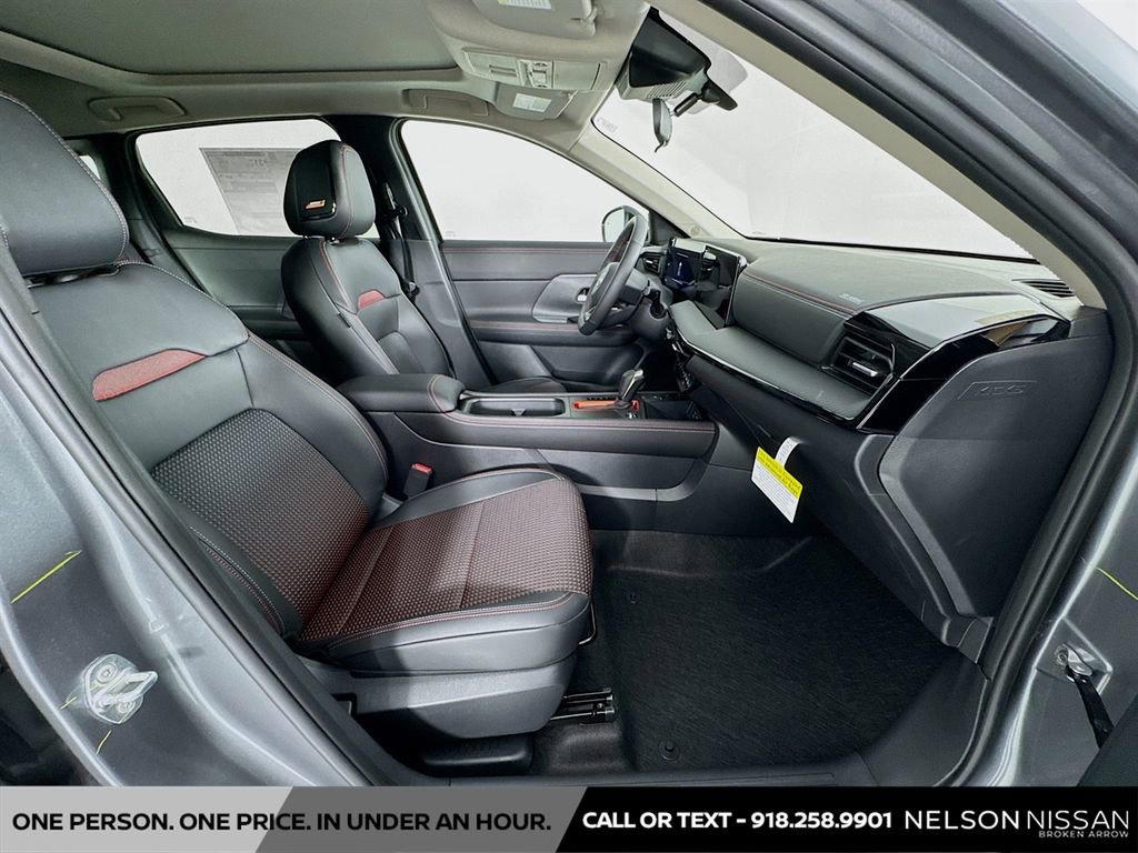 New 2026 Nissan Kicks SR w/ SR Premium Package image 28