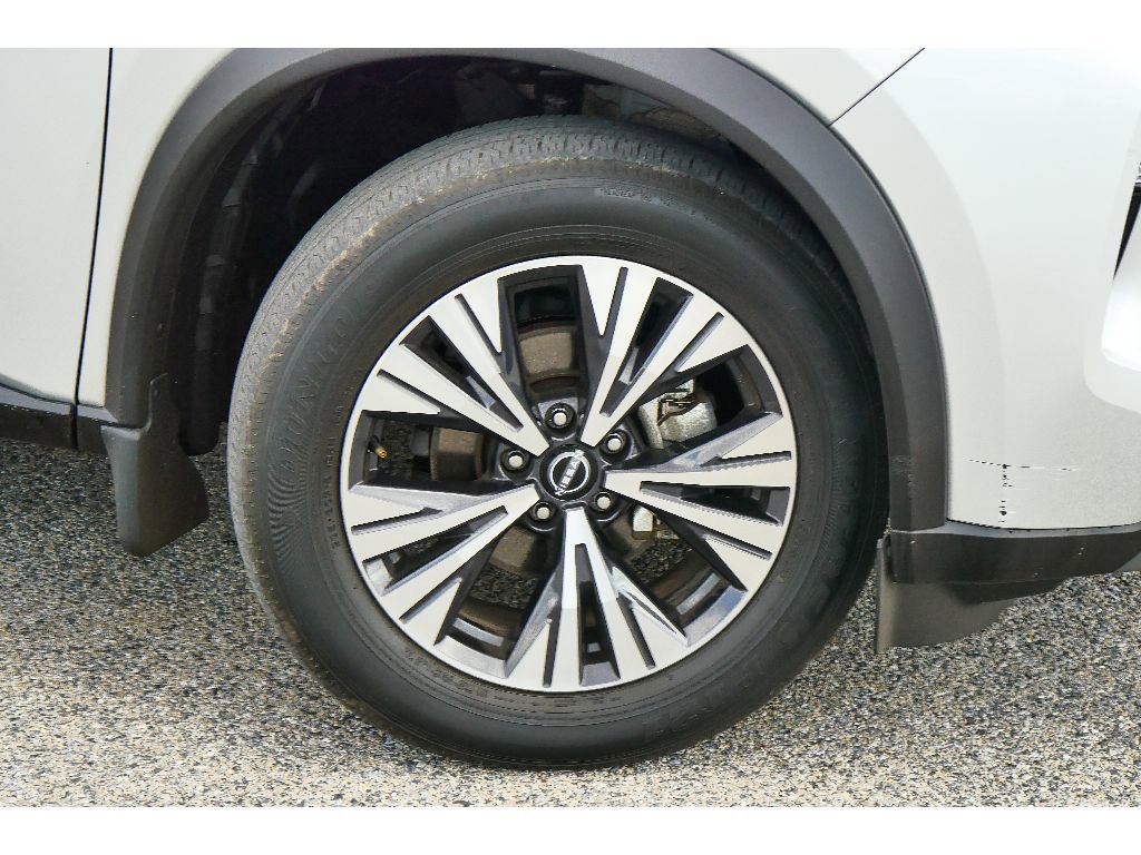 Used 2023 Nissan Rogue SV AWD/4WD image 27