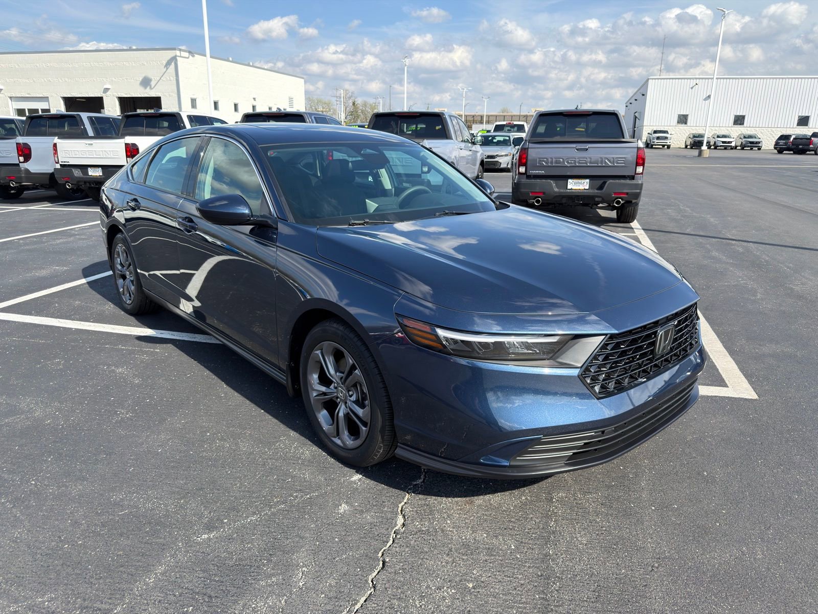 Used 2023 Honda Accord EX image 10