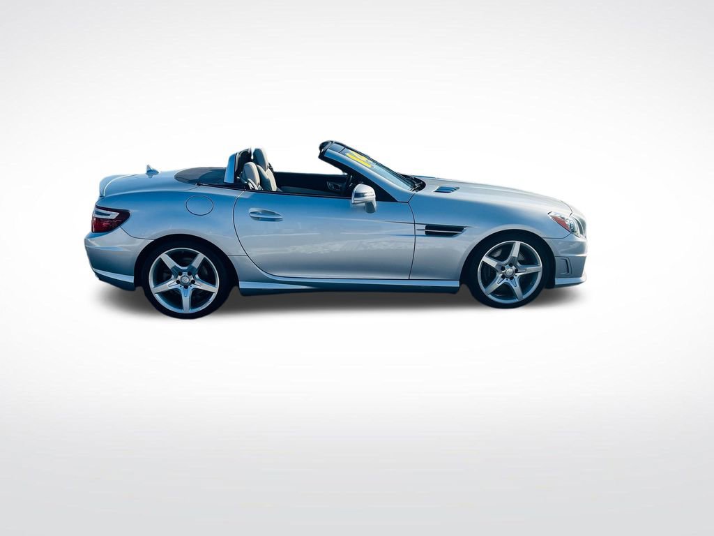 Used 2014 Mercedes-Benz SLK 250 image 41