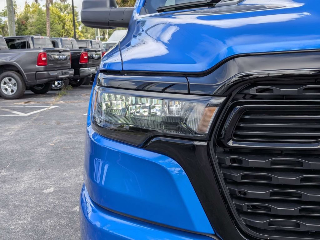 New 2026 RAM 1500 Express AWD/4WD image 10