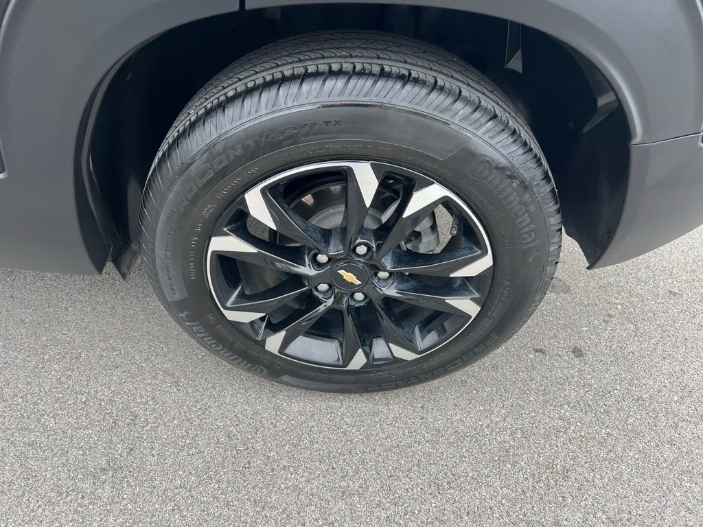 Used 2022 Chevrolet TrailBlazer LT w/ Convenience Package FWD image 12