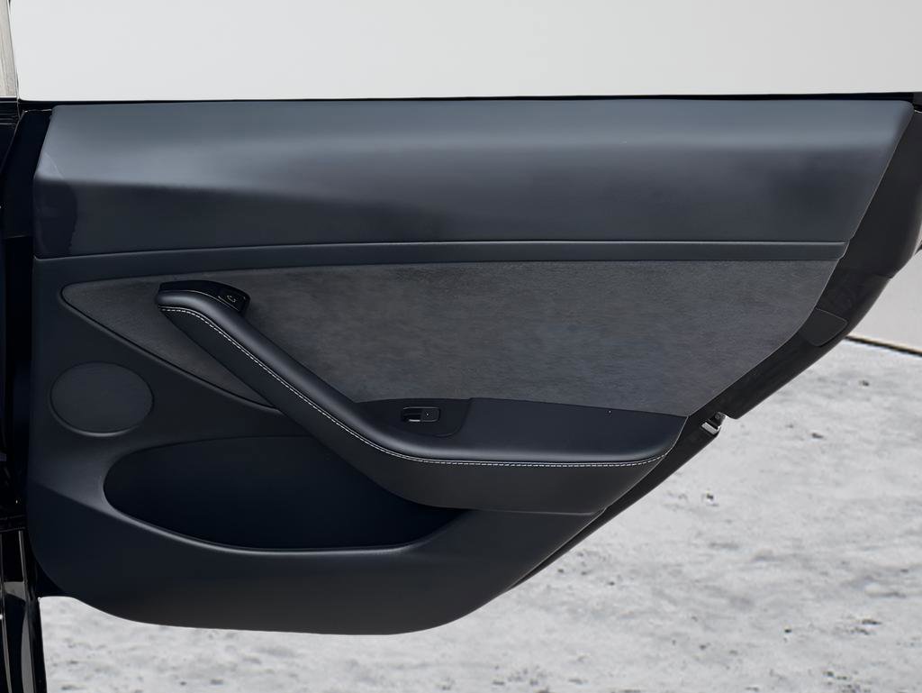 Used 2023 Tesla Model 3 Standard Range image 26